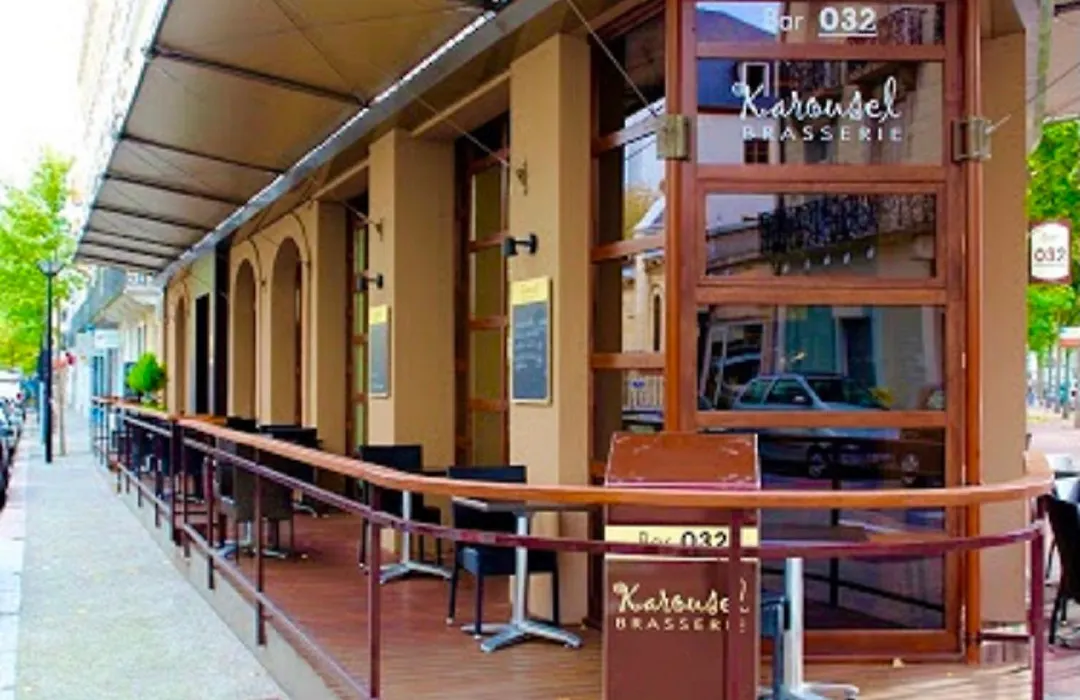 Kyriad Restaurant Centre Vichy-1